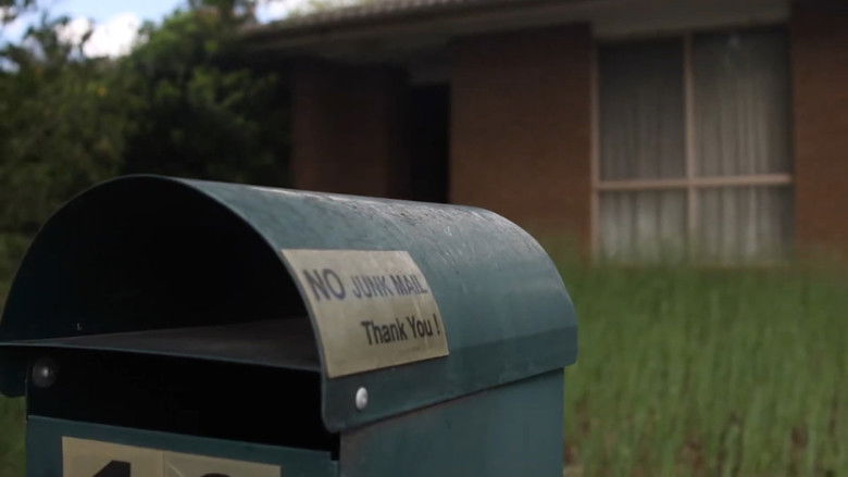 кадр из фильма The MacArthur Facade