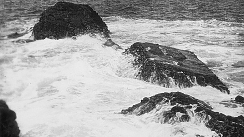 кадр из фильма Rochers de la vierge (Biarritz)