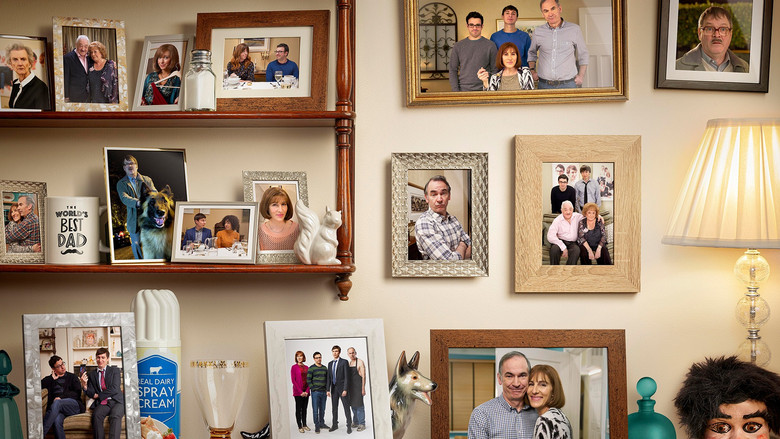 кадр из фильма Friday Night Dinner: 10 Years and a Lovely Bit of Squirrel