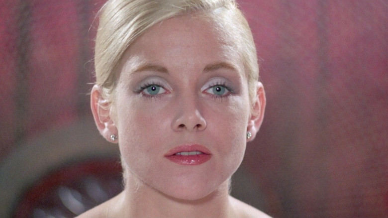 кадр из фильма Капля крови, чтобы умереть любя