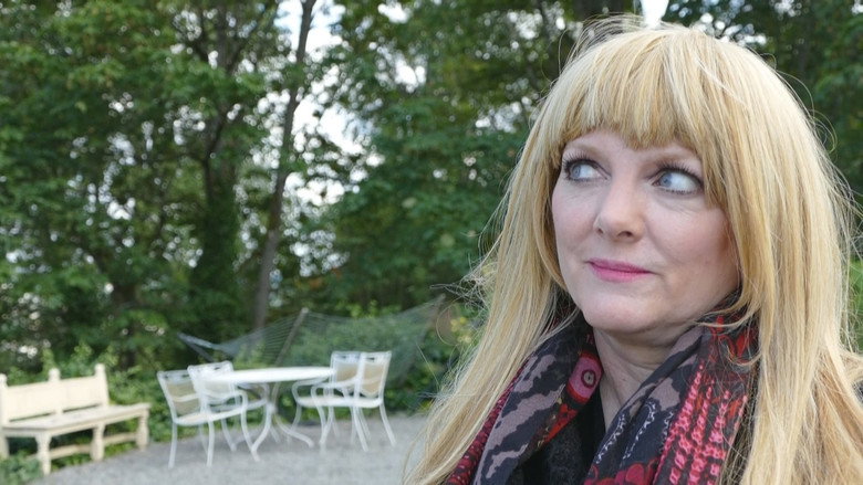 кадр из фильма Hush...Hush, Nellie Oleson!