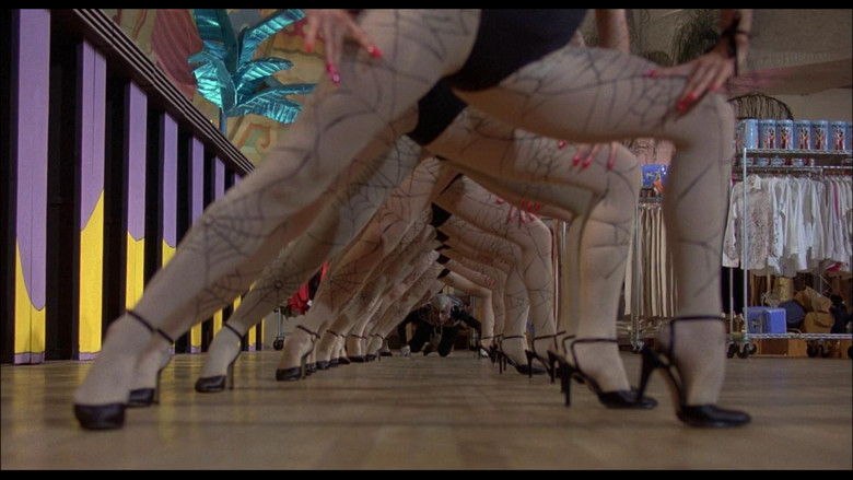 кадр из фильма Ксанаду