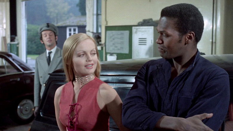 кадр из фильма Игры и развлечения