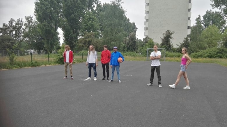 кадр из фильма ICE