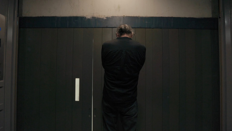 кадр из фильма So Surreal: Behind the Masks