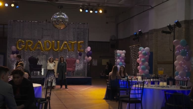 кадр из фильма Psycho Prom Queen