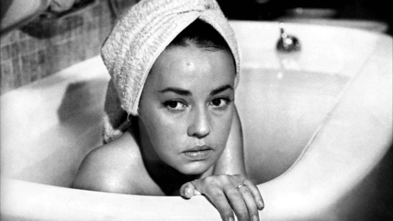 кадр из фильма Ева