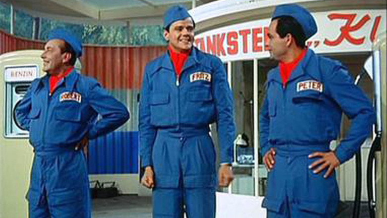 кадр из фильма Die Drei von der Tankstelle