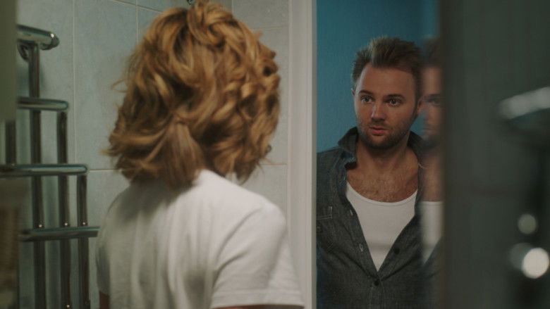 кадр из фильма Дві смужки