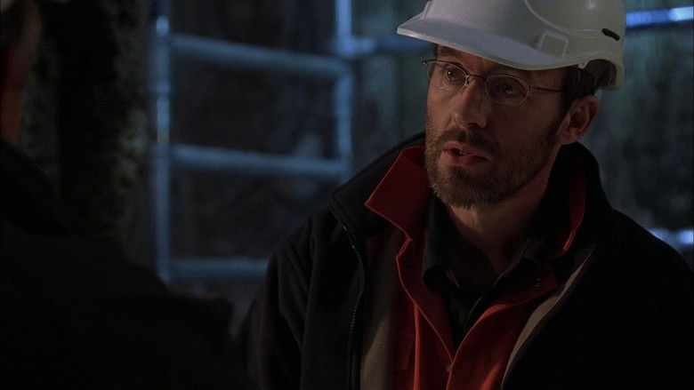 кадр из фильма Город проклятых