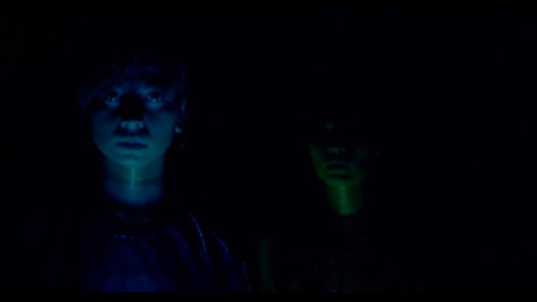 кадр из фильма Midnight in a Perfect World