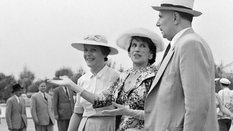 кадр из фильма Η Θεία Απ' Το Σικάγο