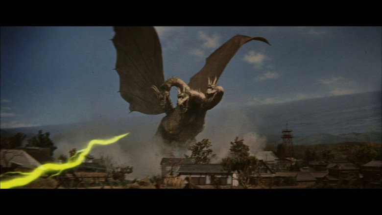 кадр из фильма Гидора – Трехголовый монстр