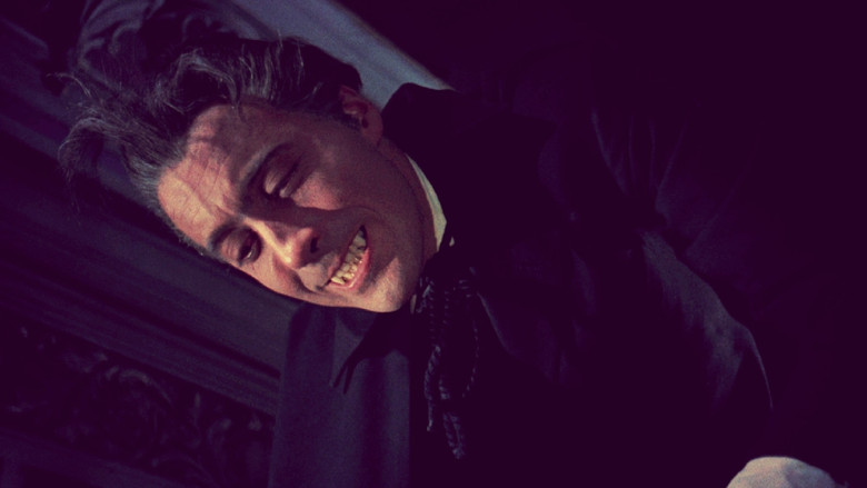 кадр из фильма Дракула