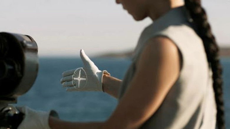 кадр из фильма 24 Frames per Century