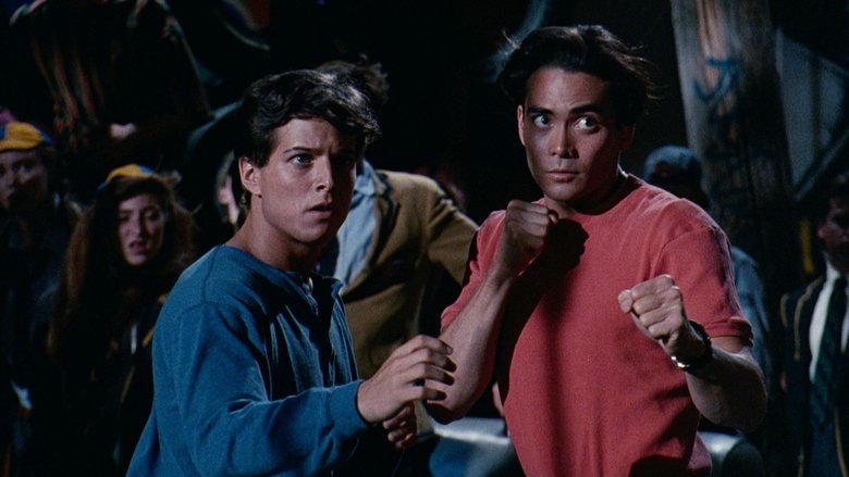 кадр из фильма Двойной дракон