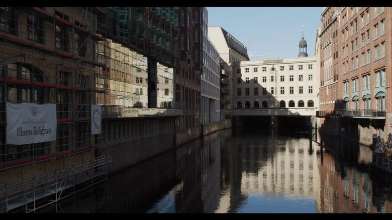 кадр из фильма Wir dürfen es nicht vergessen