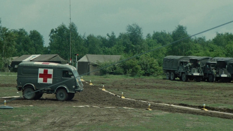 кадр из фильма Военврач