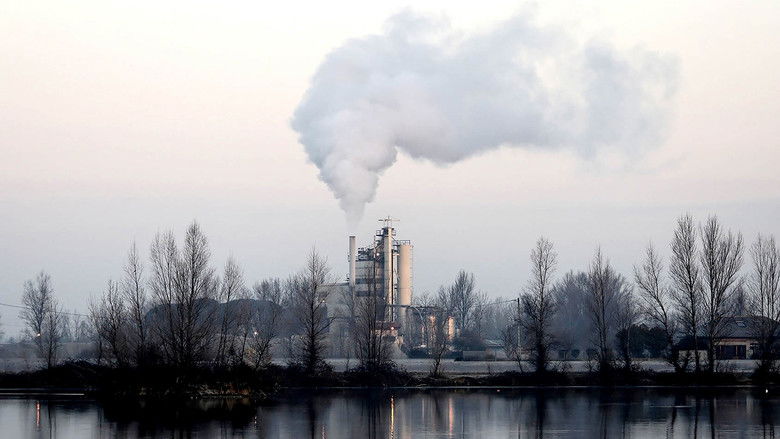 кадр из фильма L'Homme a mangé la Terre