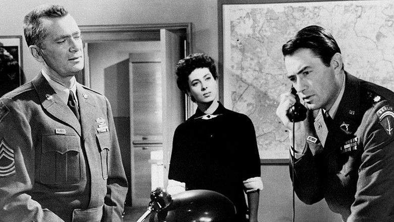 кадр из фильма Night People