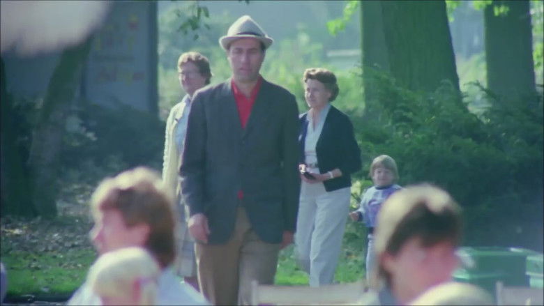 кадр из фильма Иммигрант Шабан