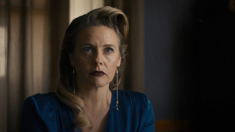 кадр из фильма Проклятое наследие