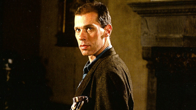 кадр из фильма Ордер на стриптиз