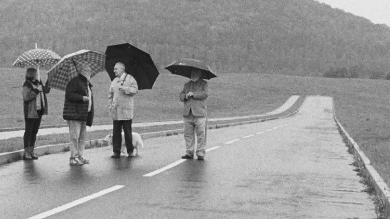 кадр из фильма *Padá město, něco si přej