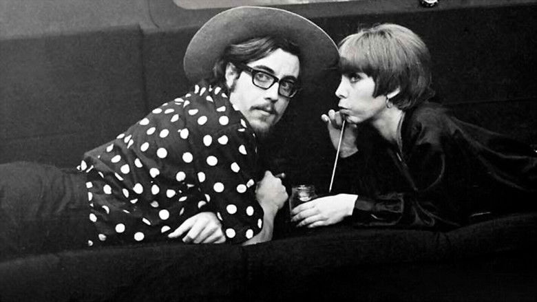 кадр из фильма Un, dos, tres, al escondite inglés