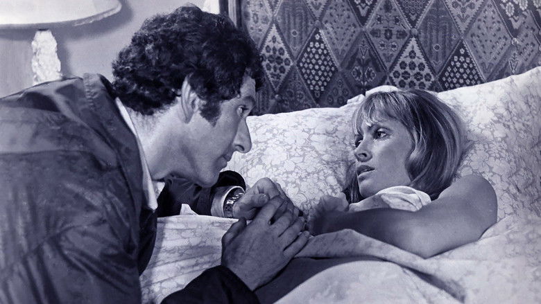 кадр из фильма Страх отпирает двери