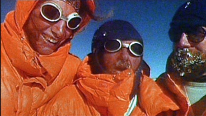 кадр из фильма Everest 78, ou les Français sur le toit du monde