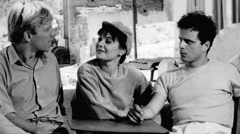 кадр из фильма Stranded