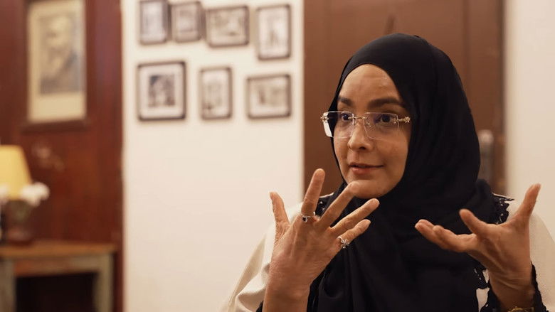 кадр из фильма Light Upon Light: A Documentary On Hijab