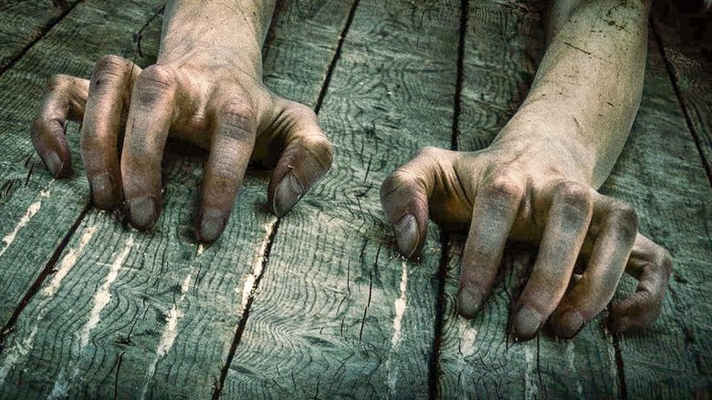 кадр из фильма Под кроватью