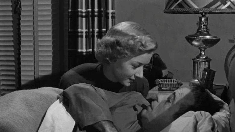 кадр из фильма В укромном месте