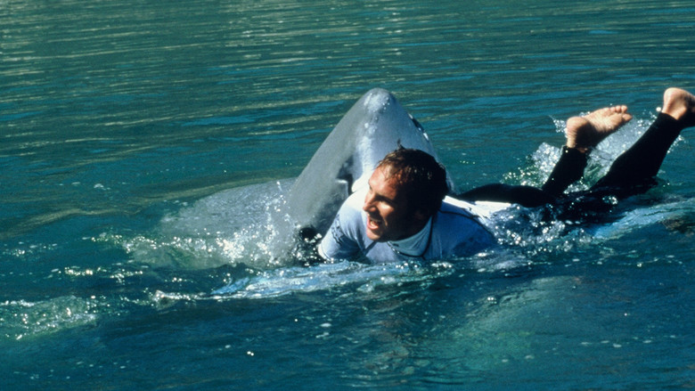 кадр из фильма Акулы 2
