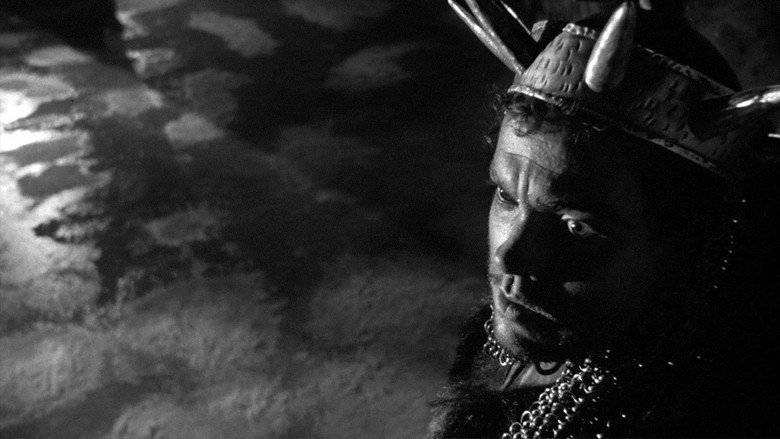 кадр из фильма Макбет