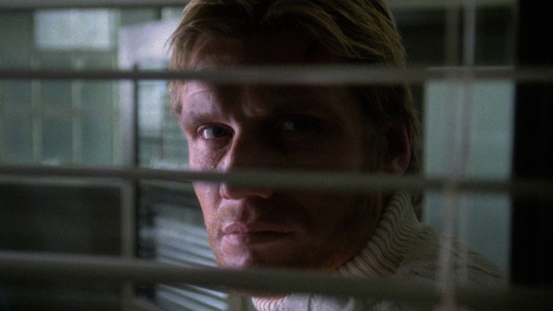 кадр из фильма Внезапный удар