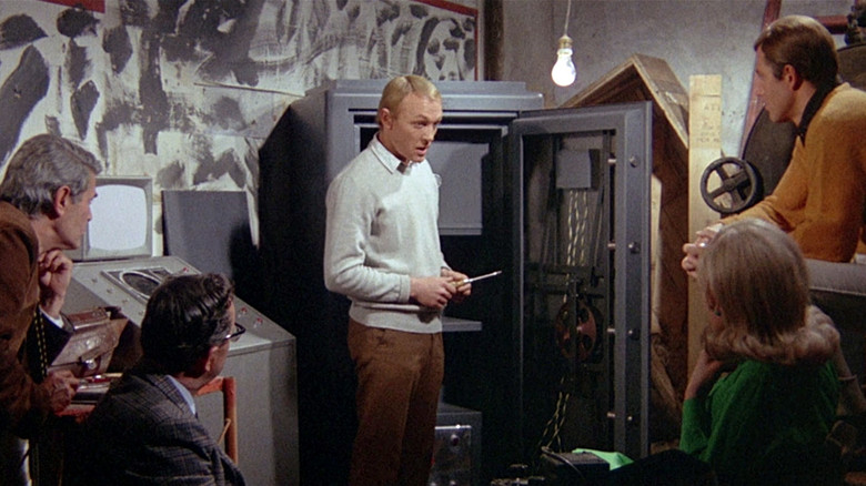 кадр из фильма 28 минут за 3 миллиона долларов