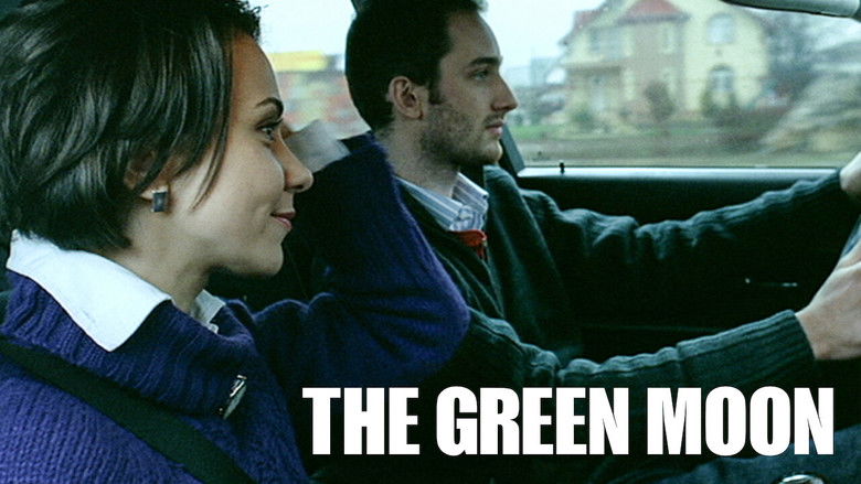 кадр из фильма Зеленая луна