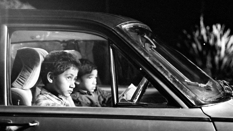 кадр из фильма Two Cars, One Night