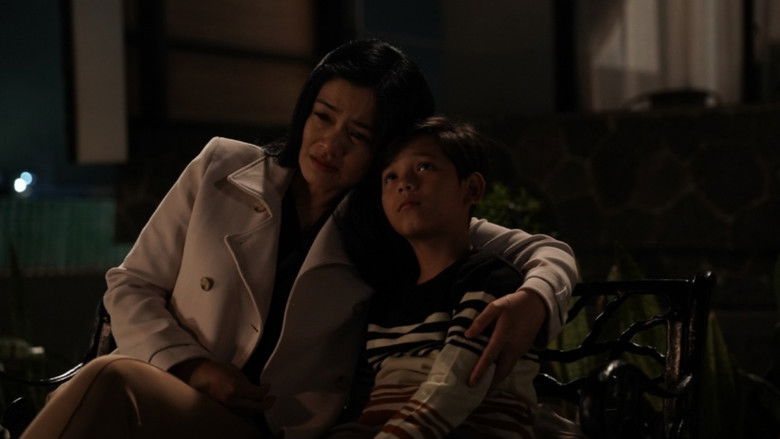 кадр из фильма Air Mata di Ujung Sajadah 2