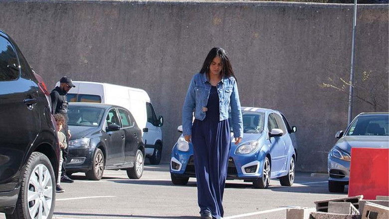 кадр из фильма Au-delà des murs