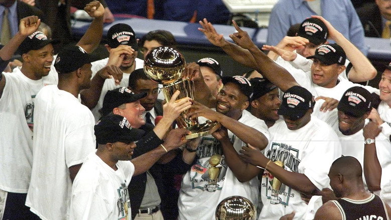 кадр из фильма Go Spurs Go! San Antonio Spurs 1998-1999 NBA Champions