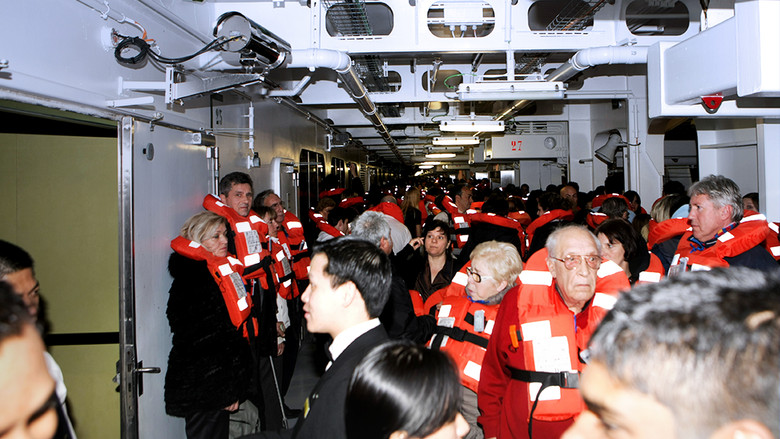 кадр из фильма Катастрофа Коста Конкордии