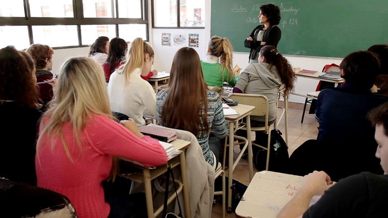 кадр из фильма La educación prohibida