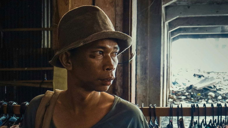 кадр из фильма Istirahatlah Kata-Kata