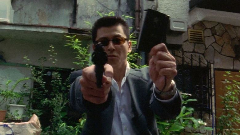 кадр из фильма Живым или мёртвым