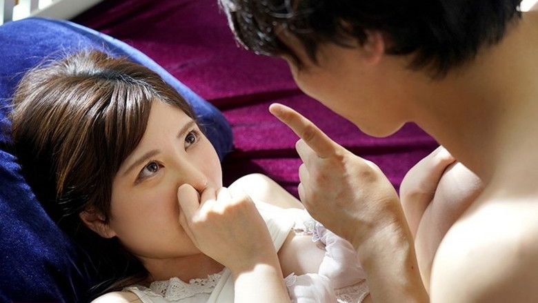 кадр из фильма MIDE-733 あの日彼女は、僕が実家に帰省中のときに同棲中の自宅で絶倫親友とハメまくって何度も中イキ昇天しまくっていた 藍芽みずき