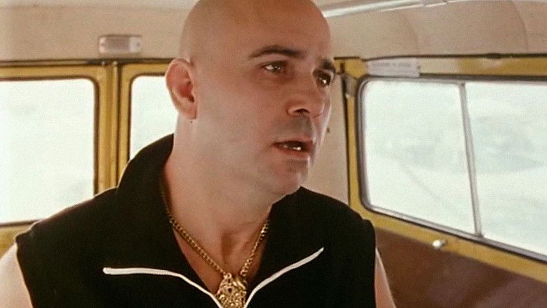 кадр из фильма Piovono mucche